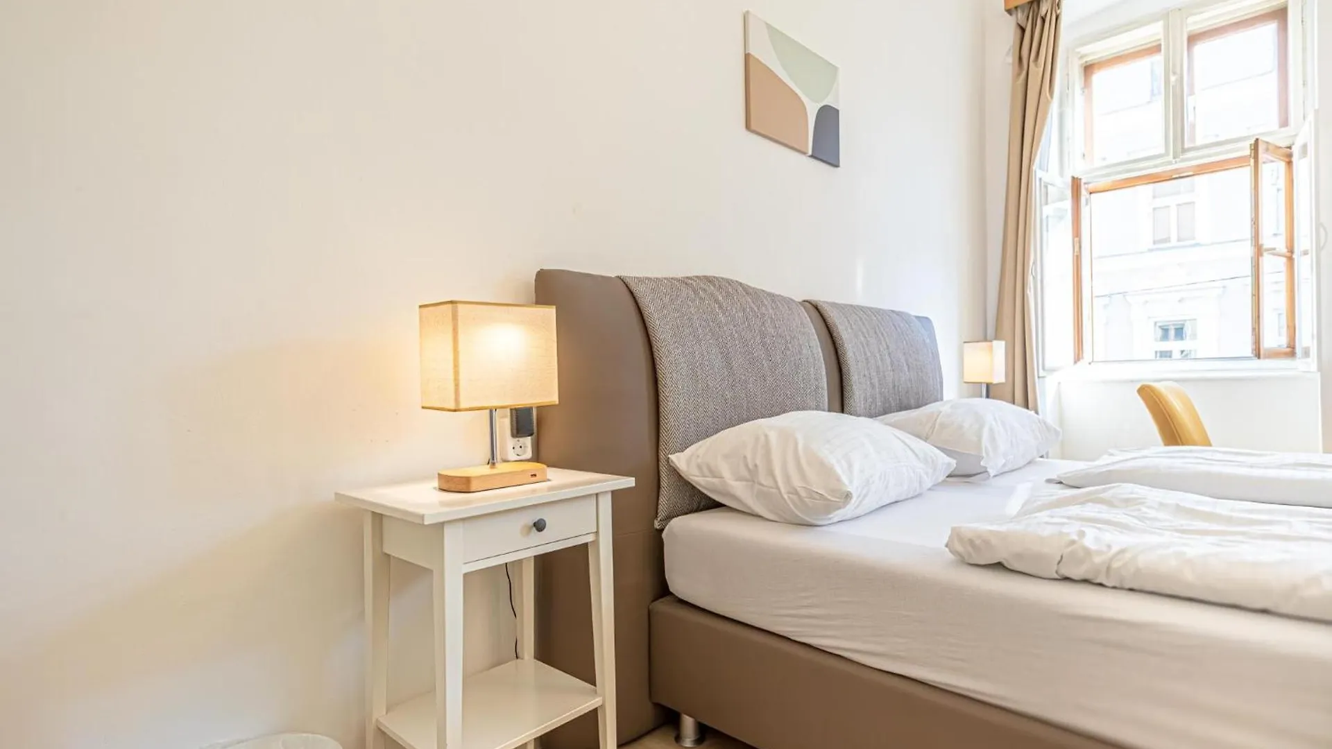 8 Min Walk To Wiener Stadthalle, Stylish 1Br Apt Ausztria