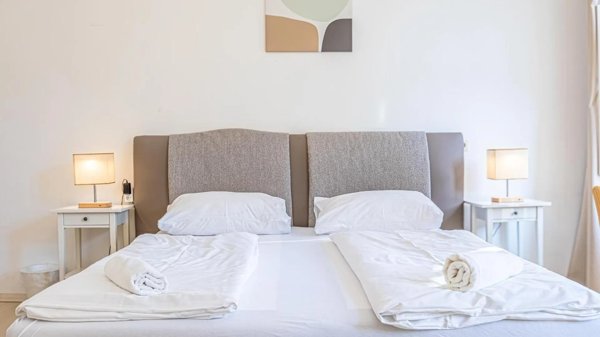Apartman 8 Min Walk To Wiener Stadthalle, Stylish 1Br Apt